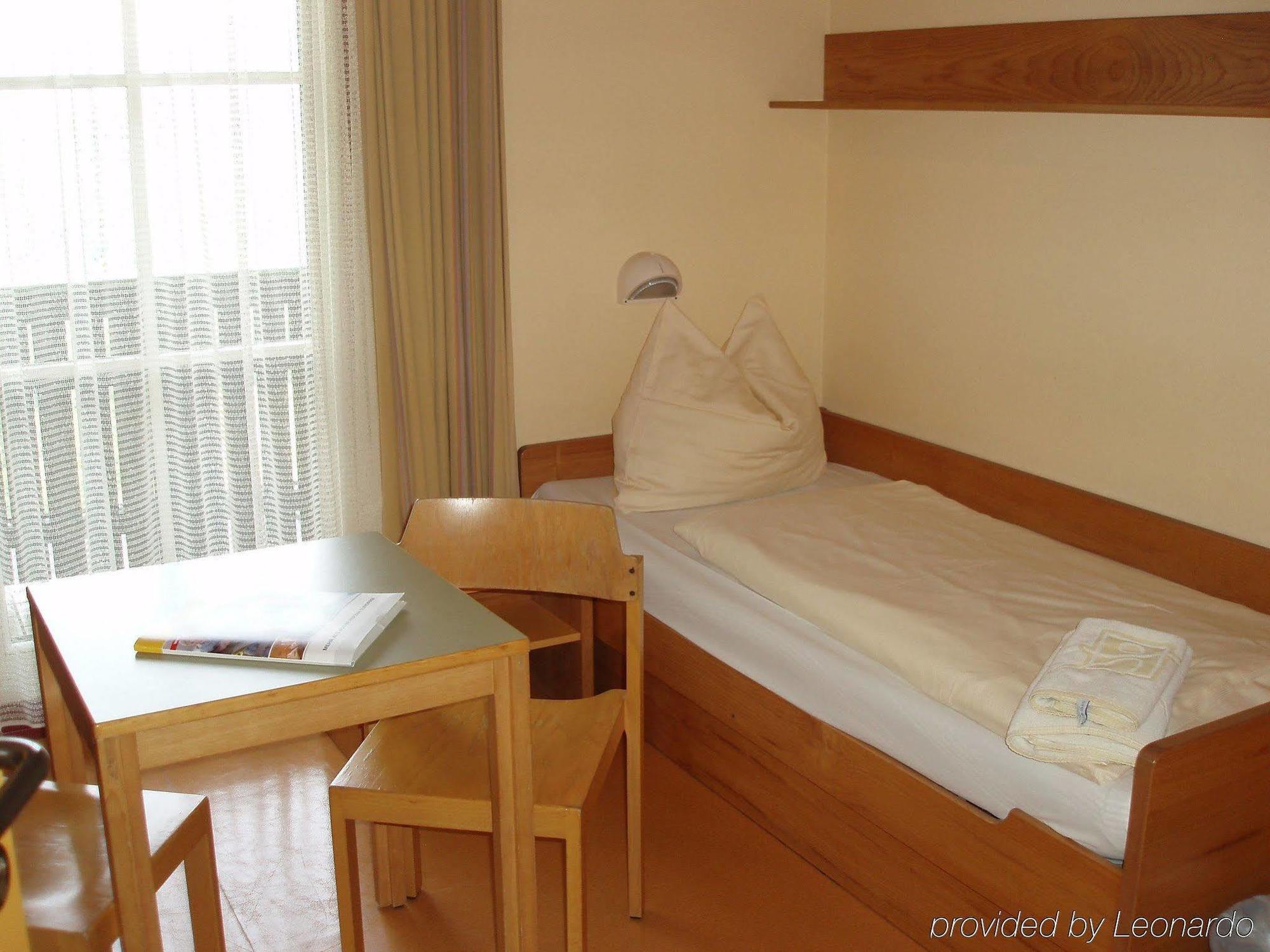 Hotel Jufa St. Martin Sankt Martin am Tennengebirge Habitación foto